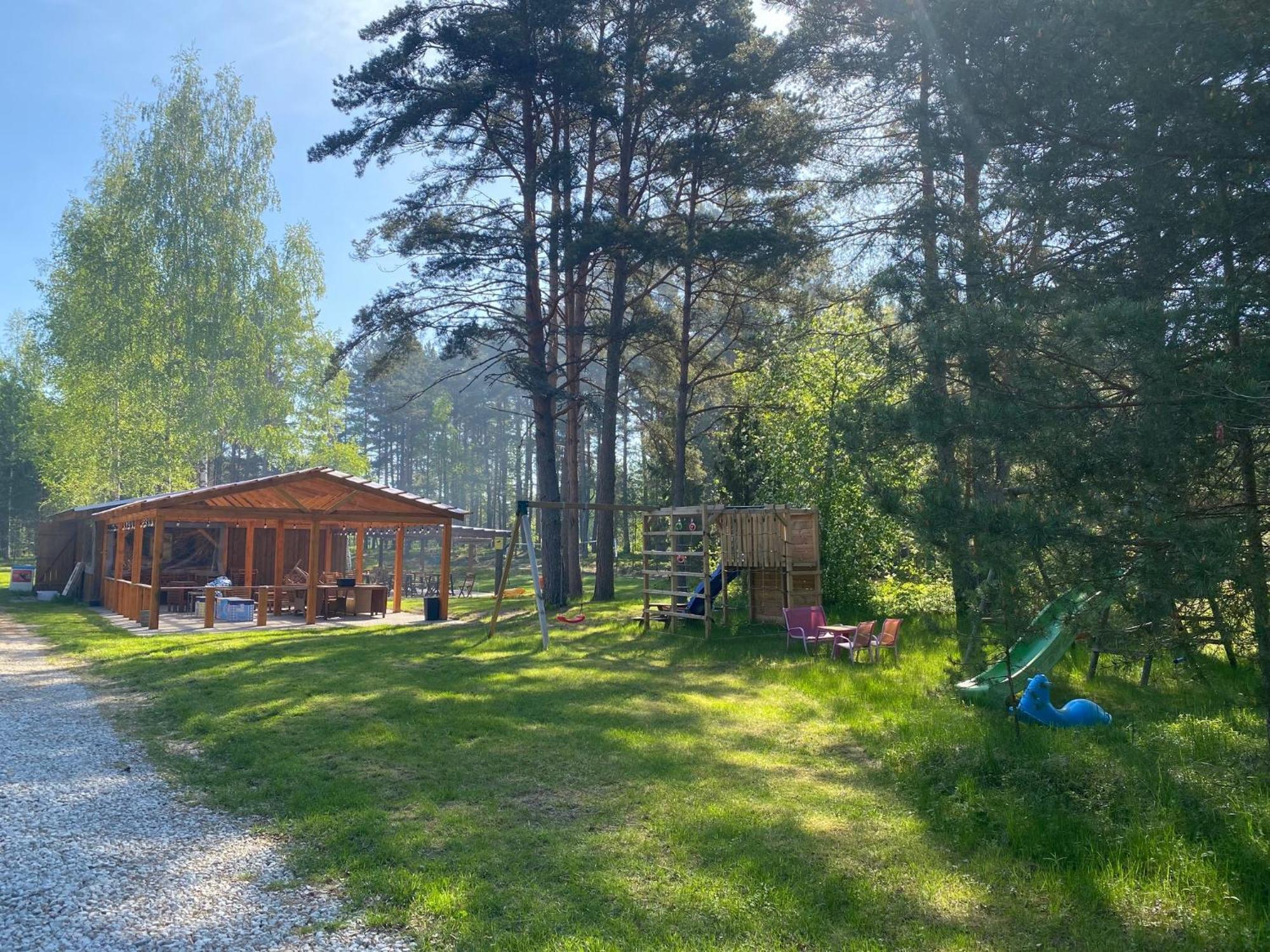 Metsaaeaere Accommodation Uulu Eksteriør bilde