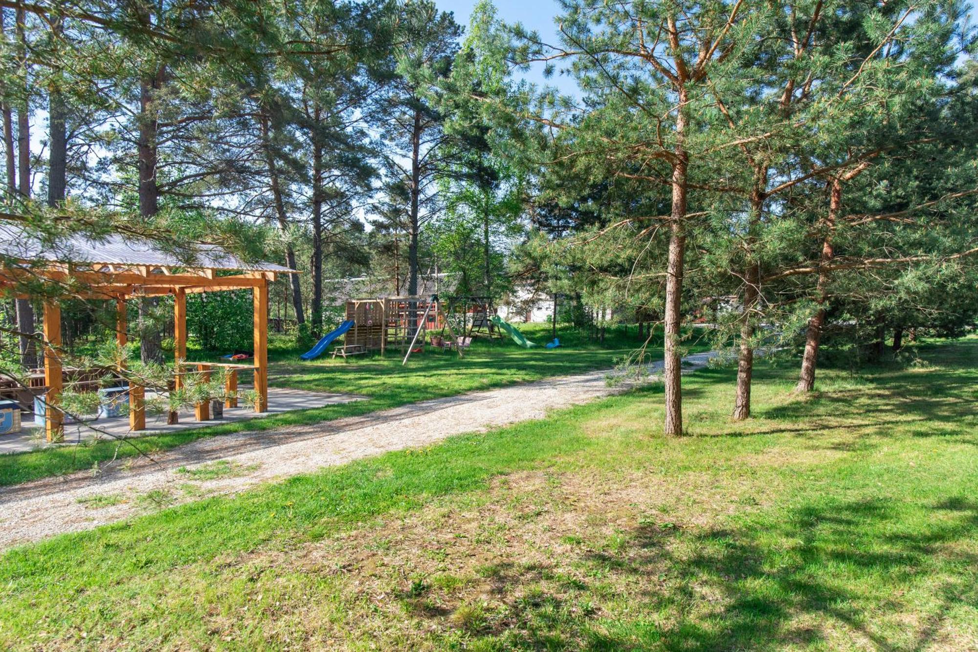 Metsaaeaere Accommodation Uulu Eksteriør bilde